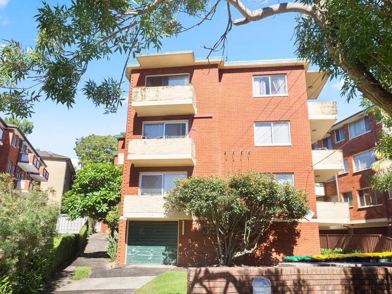 RARE RENOVATORS GEM – OFFERING 119.8SQM 