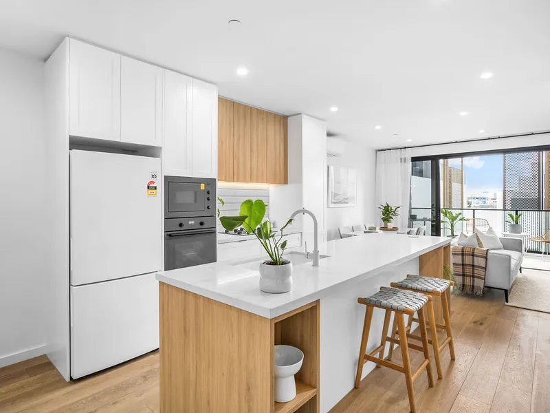 Spacious, Light Filled North Facing Two Bedroom Apartment