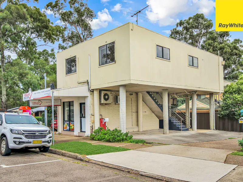 PRIME QUAKERS HILL RETAIL WITH 2 BEDROOM UNIT