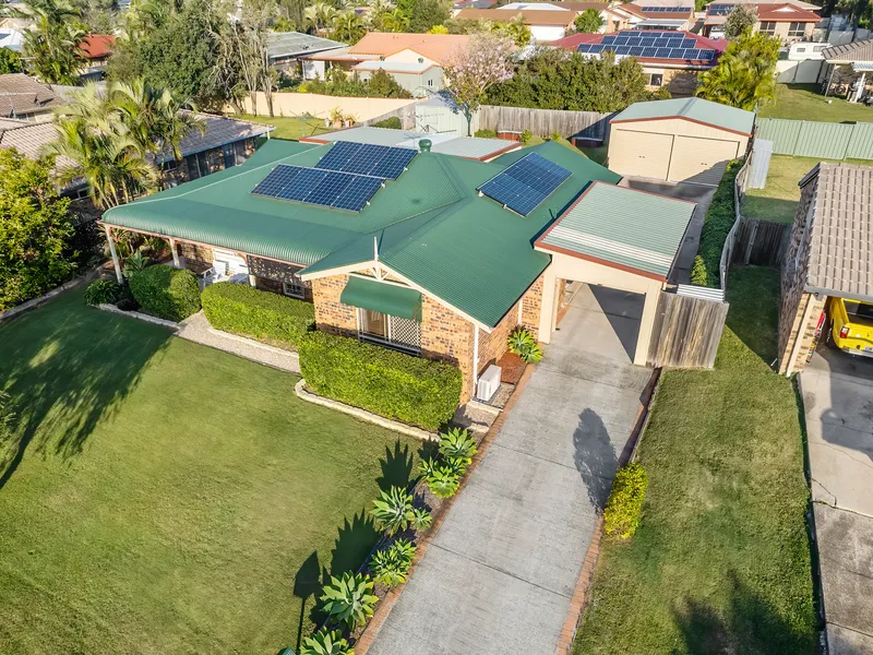 IMMACULATE LIGHT FILLED HOME