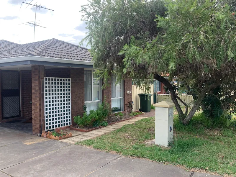 BEACH and LOCATION - CONTACT JUDY 95340027