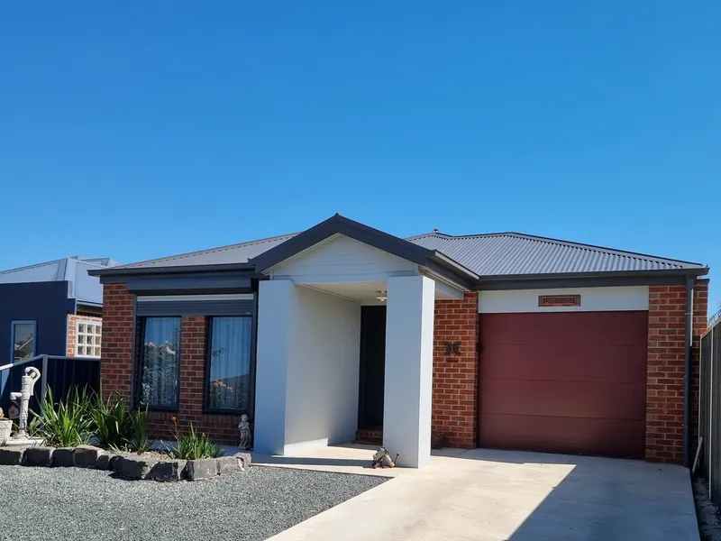 Low Maintenance Holiday Retreat!