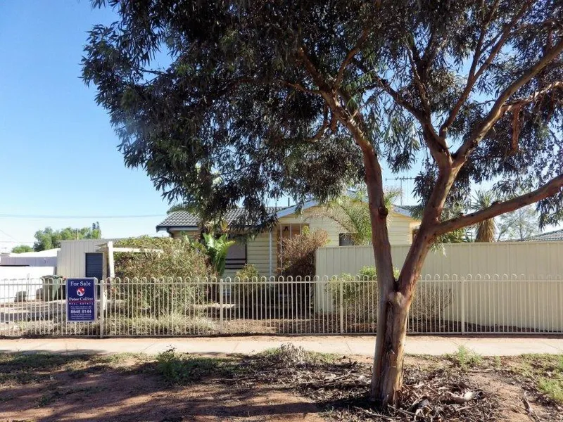 IMAGINE WHAT YOU COUDL DO HERE !