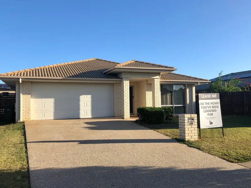 Introducing 19 Oxley Circuit, Urraween QLD 4655