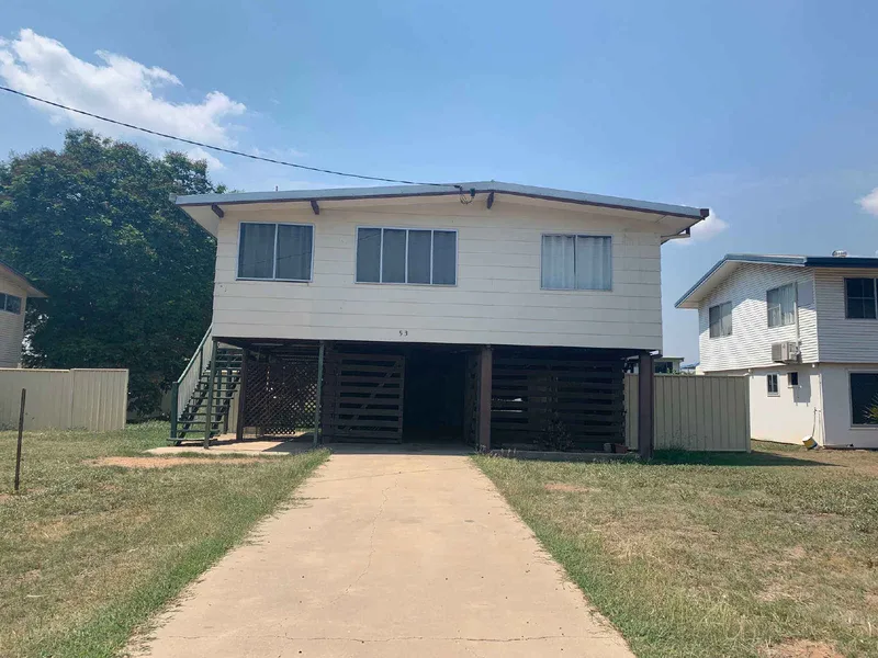 LARGE FAMILY HOME