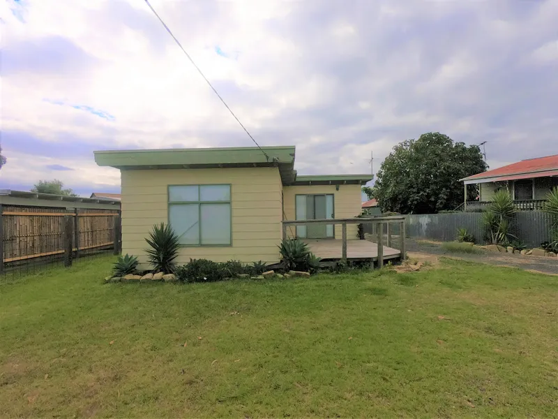 CENTRALLY LOCATED IN CORONET BAY