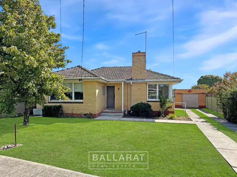 UPDATED HOME IN POPULAR WENDOUREE LOCATION 