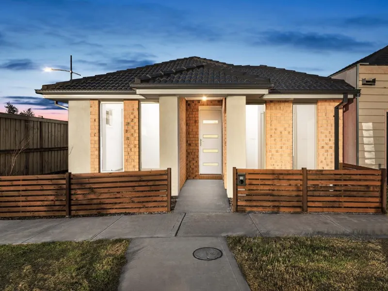 Unmissable BRAND NEW 3 Bedroom Family Home in Rockbank