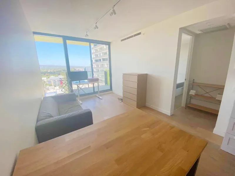 High level 1 Bed 1 Bath Apartment for Rent