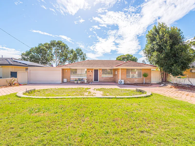 NEAT THREE BEDROOM ONE BATHROOM HOME - DONT DELAY - WON'T LAST!!!!!!!