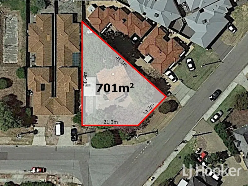 701sqm Prime Corner Development Site ZONED R80!