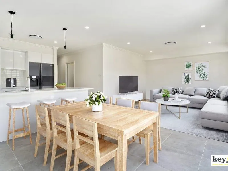 Near New 4 Bedroom Home – Your Next Home!
