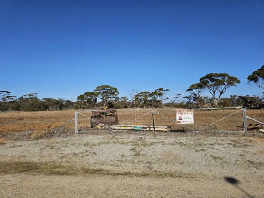 3.7 Acres in Tammin W.A.