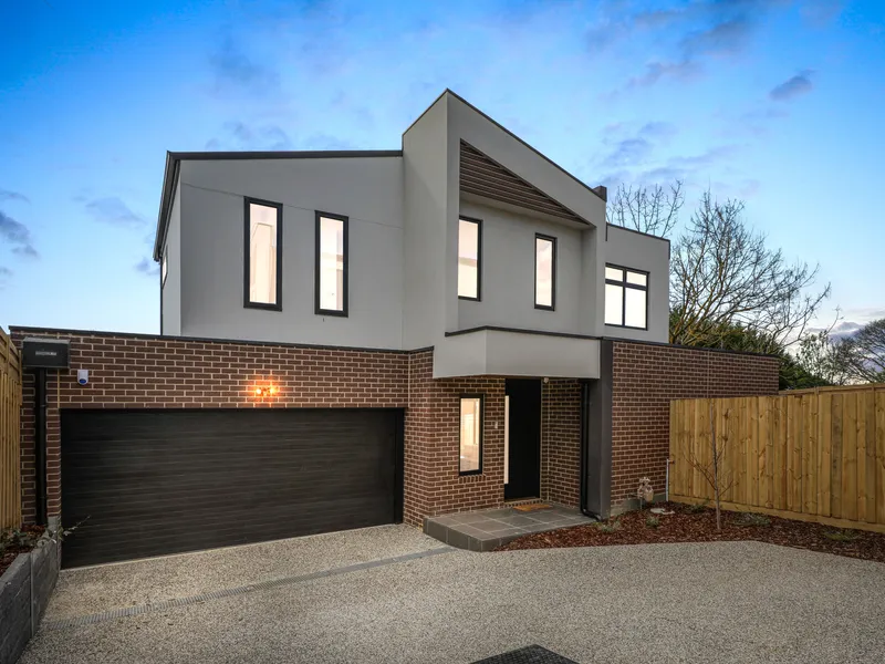 Stunning Brand New 4 Bedroom Townhouse in Prime Location