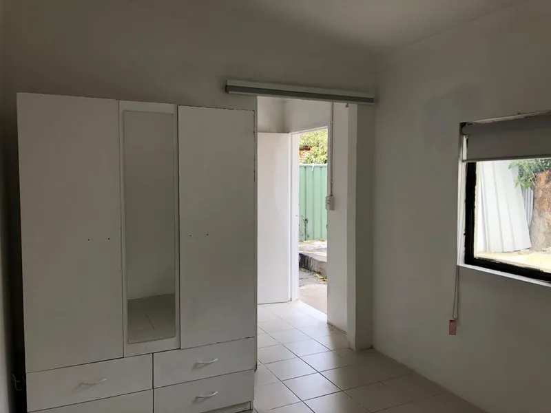 2bed granny flat for Rent in 33 RAILWAY STREET, ROCKDALE,NSW-2216. Only $300 P/W .