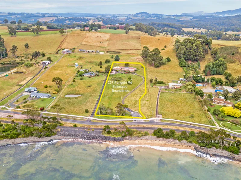 Large Home + Bass Strait Views + 3.5 Acres