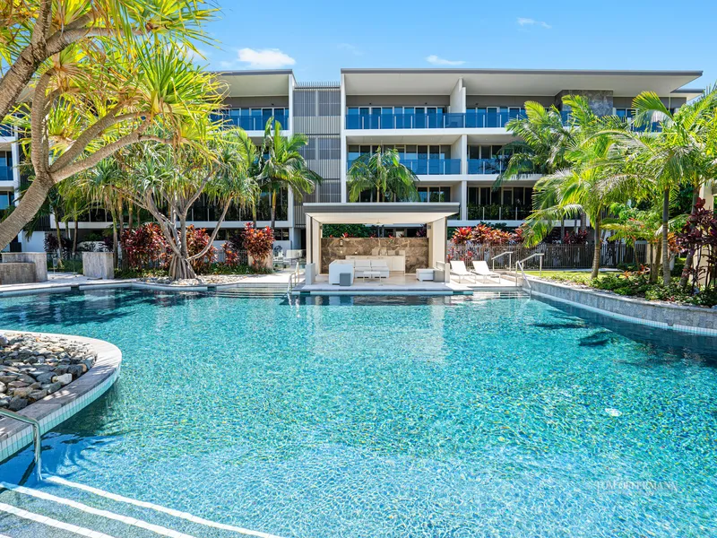Lavish Apartment, Prized Location, Noosa River Views