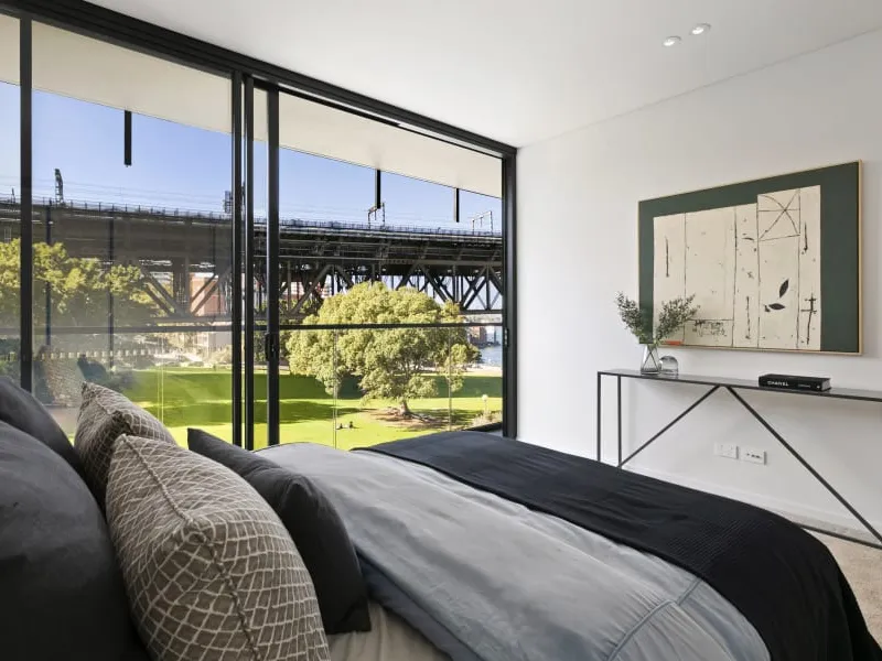 Luxurious Iconic Boutique Apartment in the Heart of Milsons Point