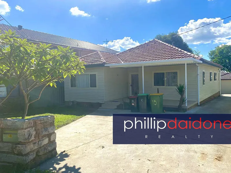 NEWLY RENOVATED 3 BEDROOM HOUSE