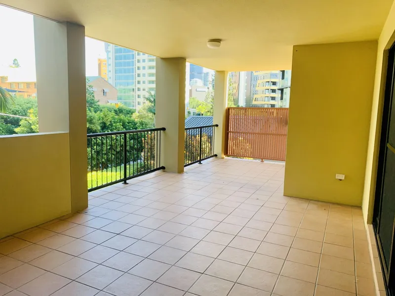 Unfurnished 2 bedroom Apartment with Huge Balcony.