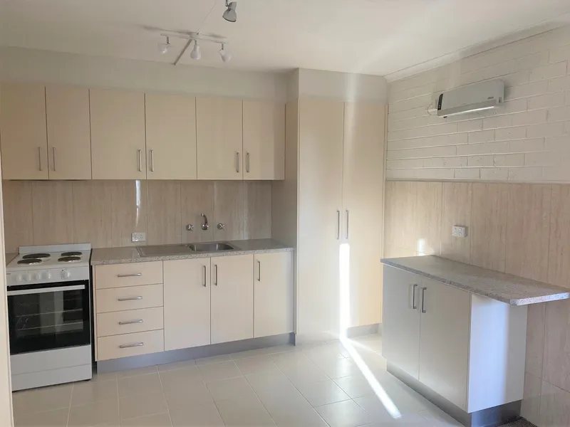 Renovated Unit in Quiet Location 