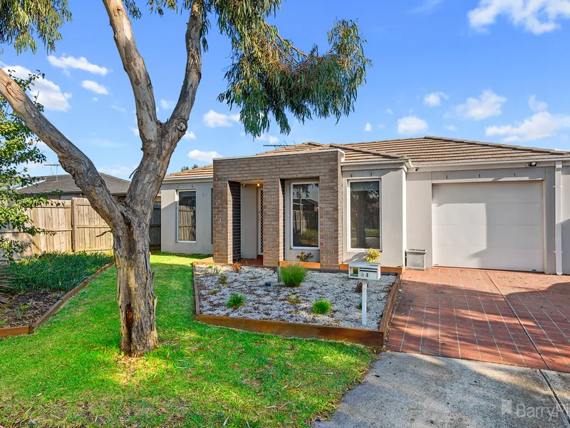 CENTRALLY POSITIONED FAMILY HOME