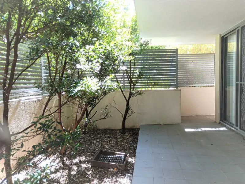 One Bedroom Large Courtyard Apartment