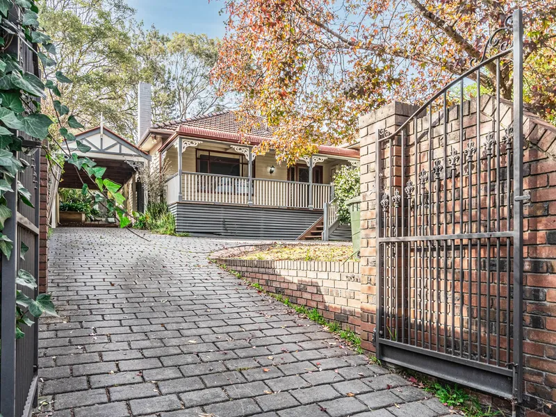 An elegant family home!