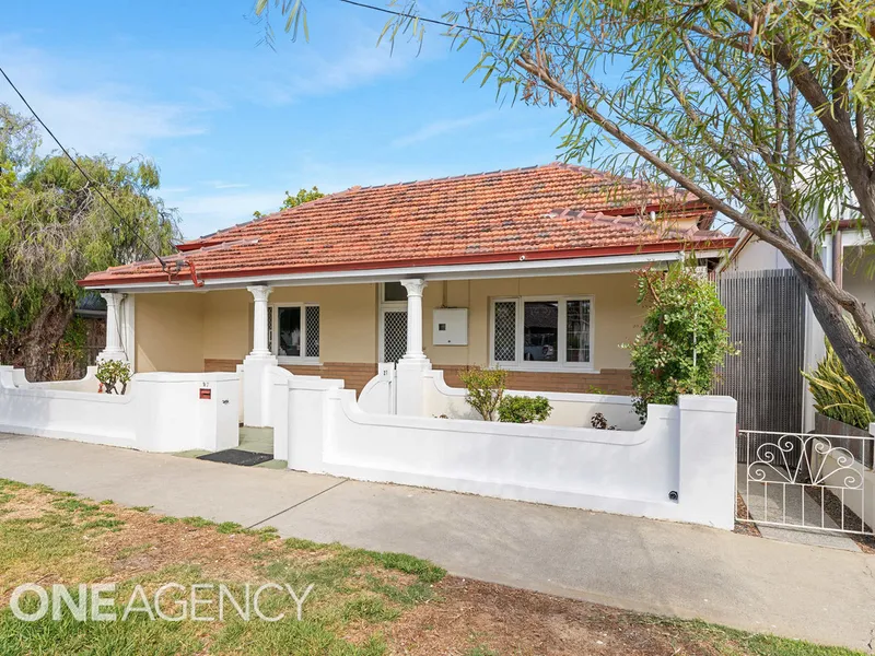 1926 CIRCA IN THE HEART OF FREMANTLE - AVAILABLE NOW !!