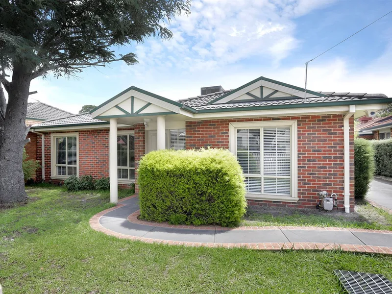 Walk To The Heart Of Glen Waverley!