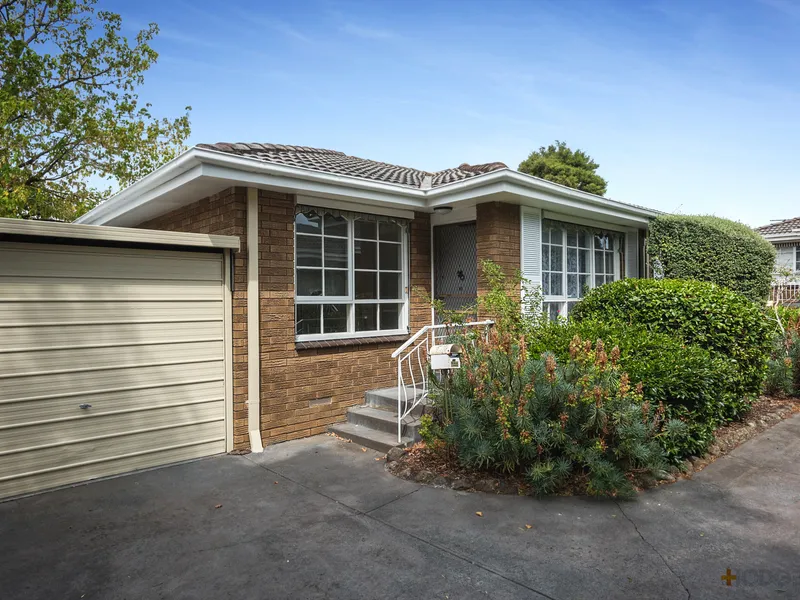 BRIGHT & SUNNY | LOW MAINTENANCE | CONVENIENT LOCATION