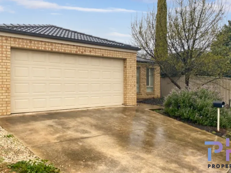 Immaculate Townhouse