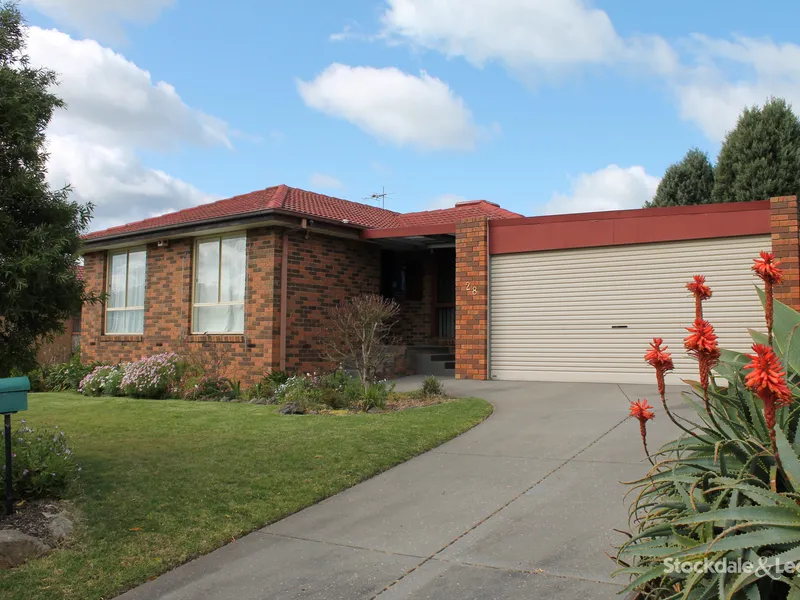 WELL POSITIONED FAMILY HOME