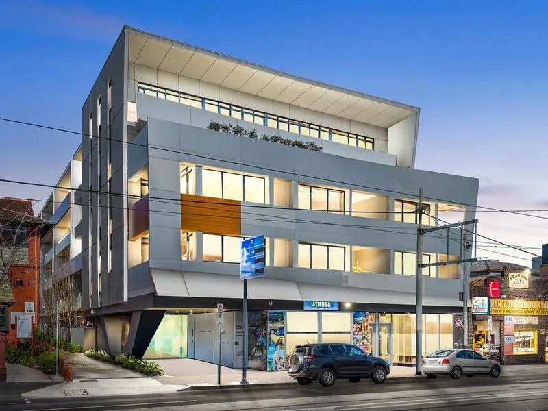 Modern, central and perfect for entertaining