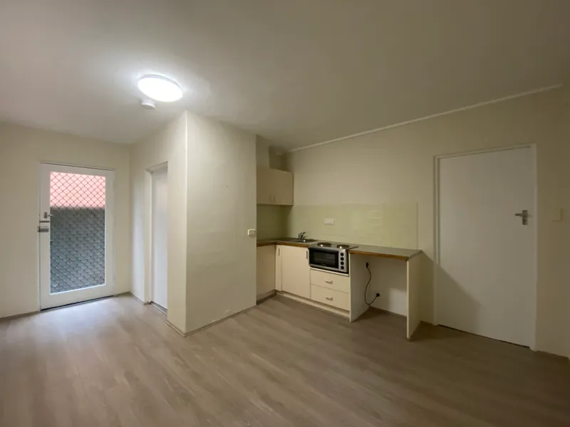 Well Presented 1 Bedroom Unit