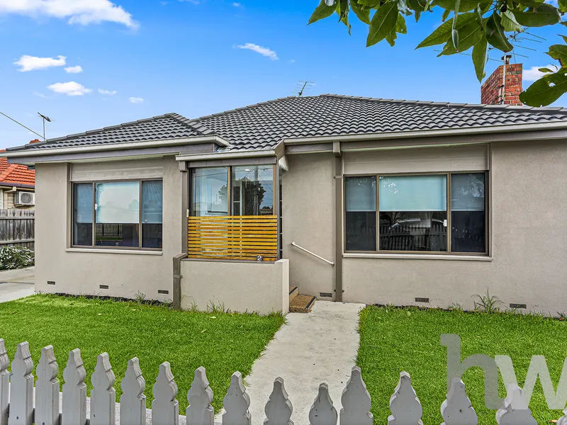 Townhouse on its own Title in Prime Location