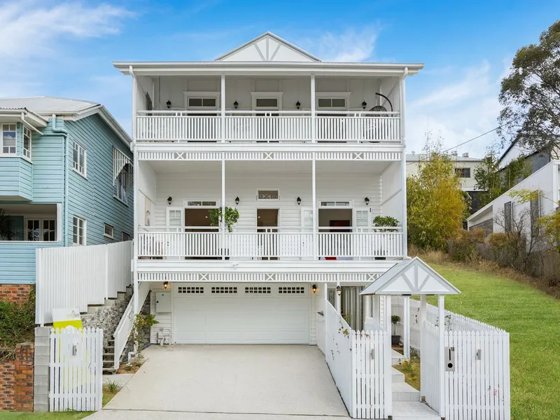 An Effortless Lifestyle Of Luxury In A Dream Location