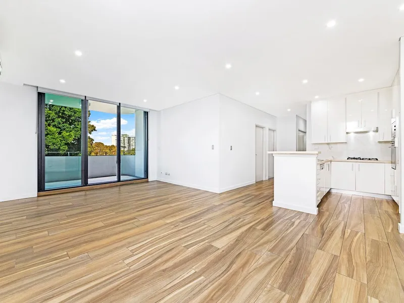 City Edge Living With Lifestyle Convenience | Executive 3 bedrooms for rent