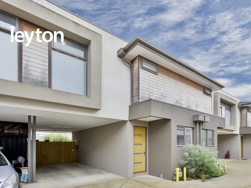 Convenient entry level home or excellent investment