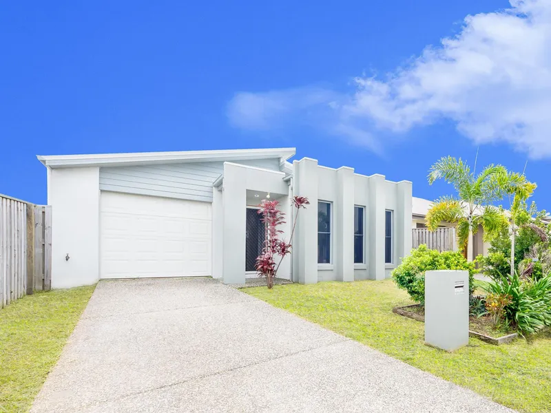 Modern, Neat, Lowset Home in a Quiet Coastal Street