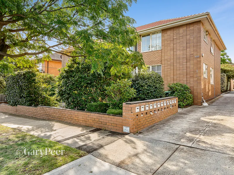 Brilliant beginnings in an ideal locale