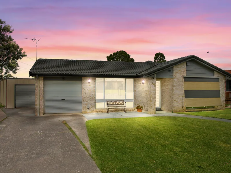 PRICE GUIDE $765,000 - AUCTION! FAMILY HOME + 699M2 BLOCK