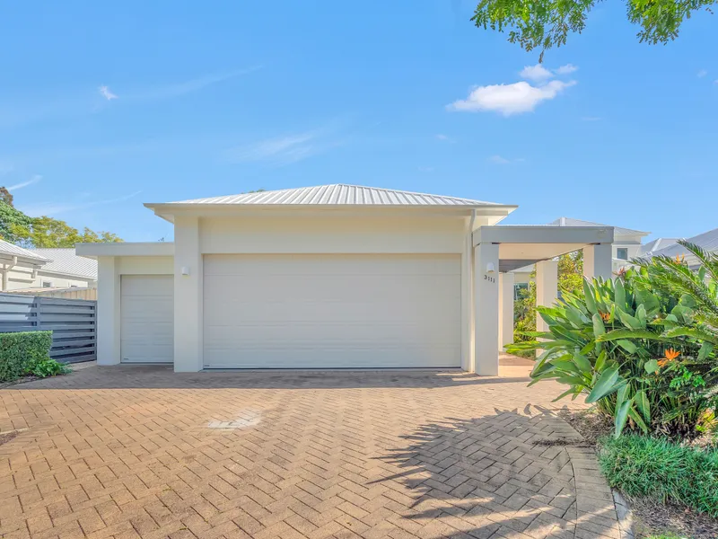 BEAUTIFUL LUXURY HOME WITH LOVELY VIEWS IN ROYAL PINES AVAILABLE FOR RENT