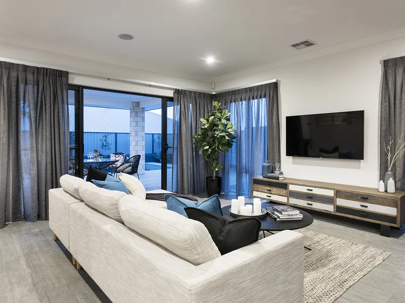 BE QUICK THIS  PACKAGE WILL NOT LAST AT THIS PRICE!