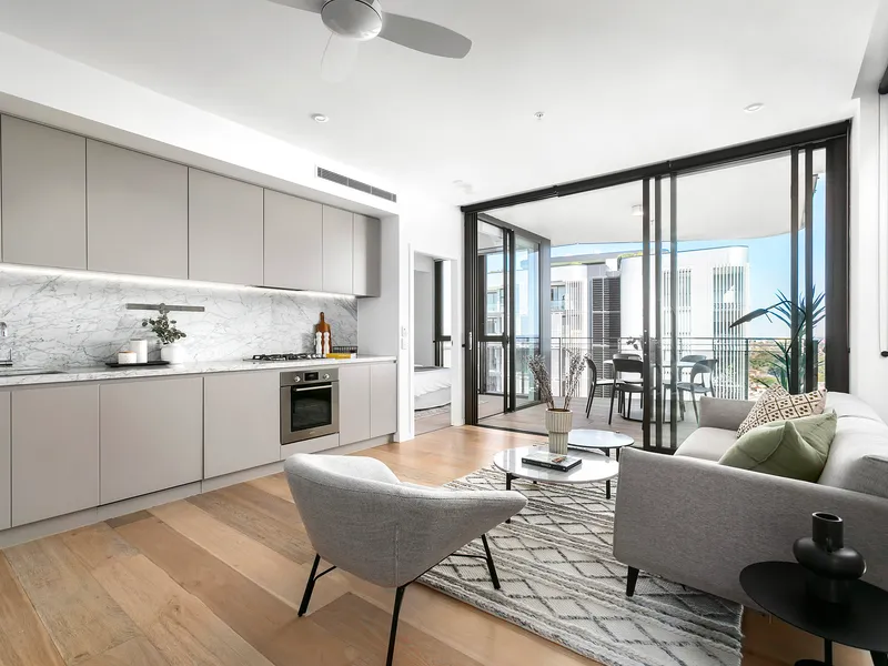 A Glamorous Skyhome In The Landmark Encore