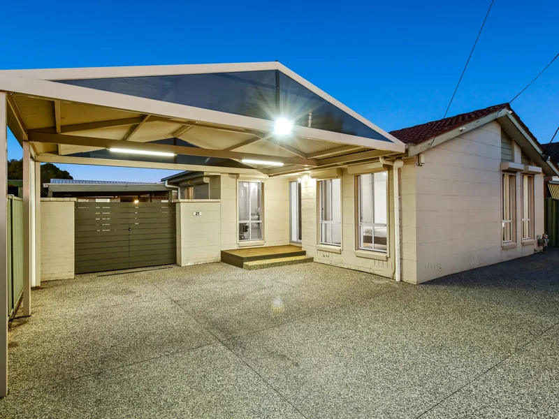 THE BRIEF: Detached two bedroom granny flat included