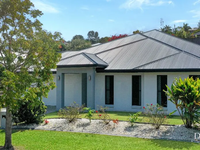 Gold Coast family home 5 bedroom, 3 living areas, 869m2 fenced block. Ormeau Hills