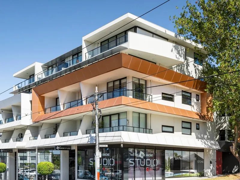 Light filled sanctuary with sweeping skyline