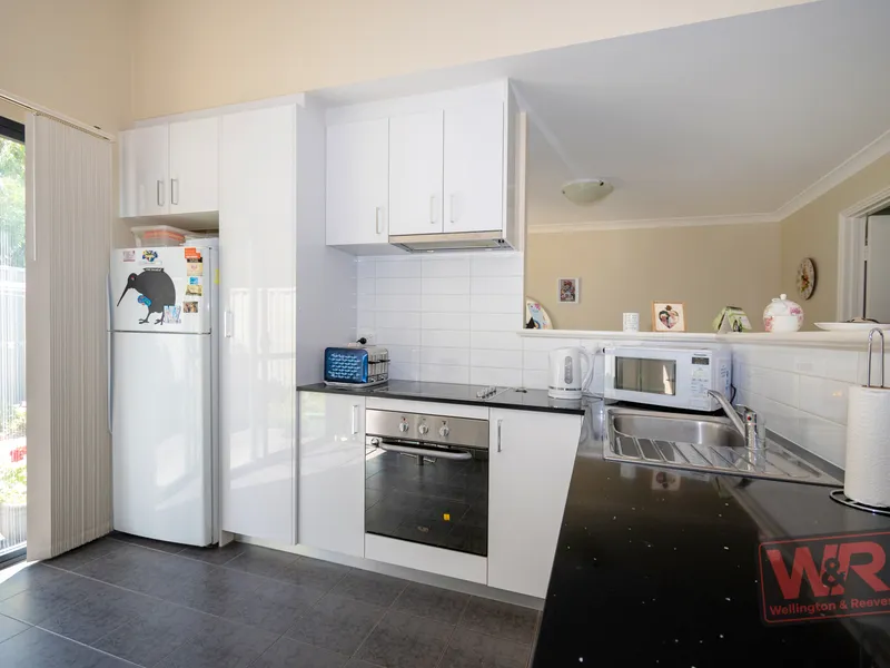 SMART OPTION NEAR HARBOUR