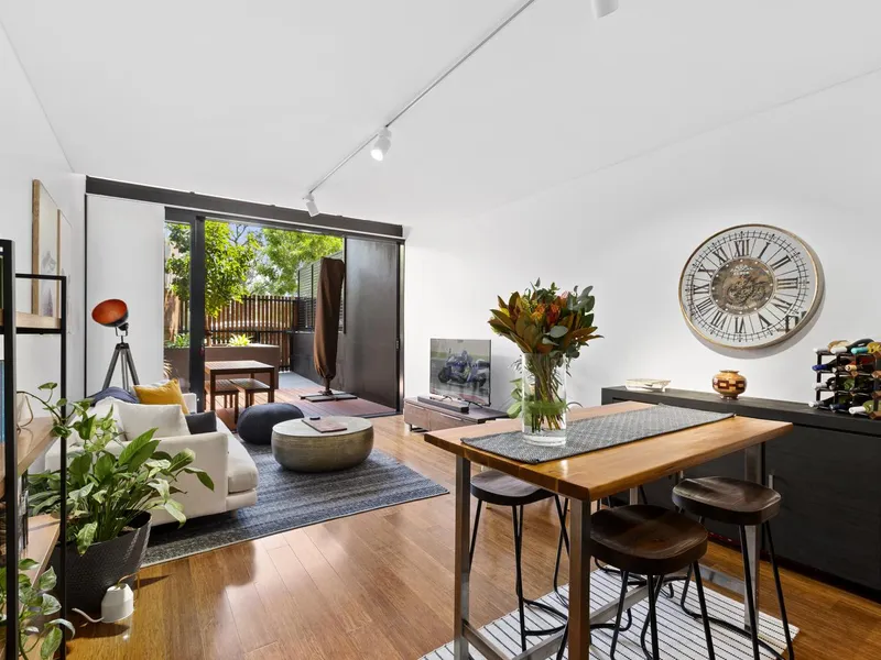 Riverside Luxury Apartment Living